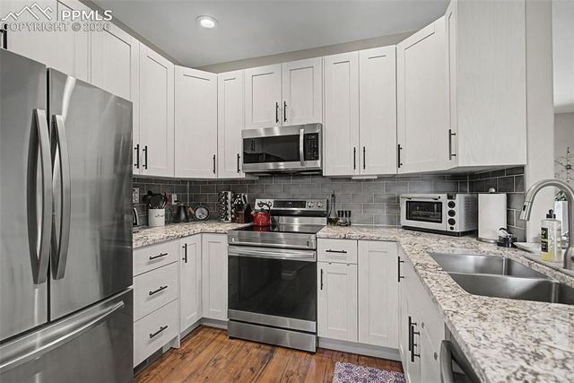 3986 Star View, Colorado Springs, CO 80907