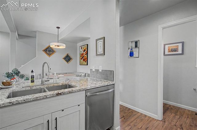 3986 Star View, Colorado Springs, CO 80907