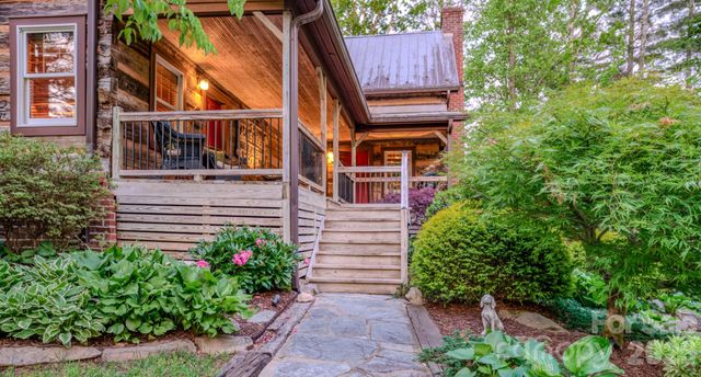75 Old Gap Creek Road, Fairview, NC 28730