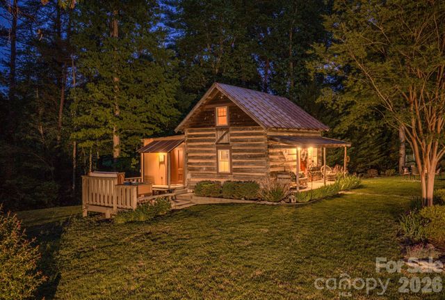 75 Old Gap Creek Road, Fairview, NC 28730