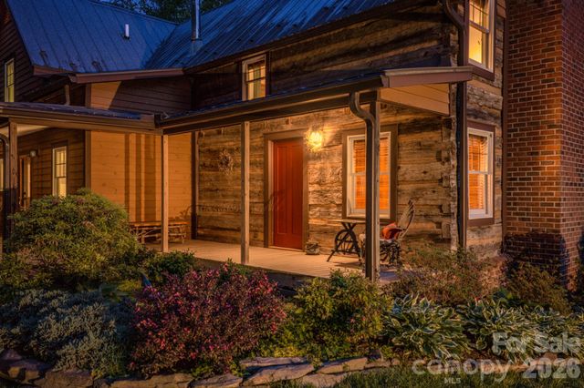 75 Old Gap Creek Road, Fairview, NC 28730