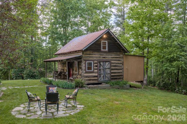 75 Old Gap Creek Road, Fairview, NC 28730