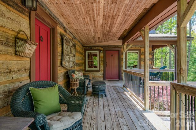 75 Old Gap Creek Road, Fairview, NC 28730