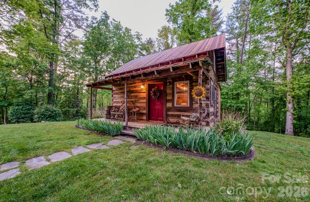 75 Old Gap Creek Road, Fairview, NC 28730