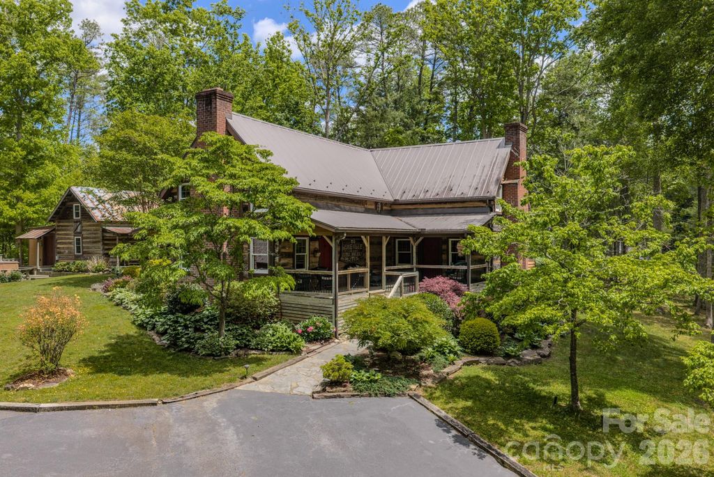 75 Old Gap Creek Road, Fairview, NC 28730