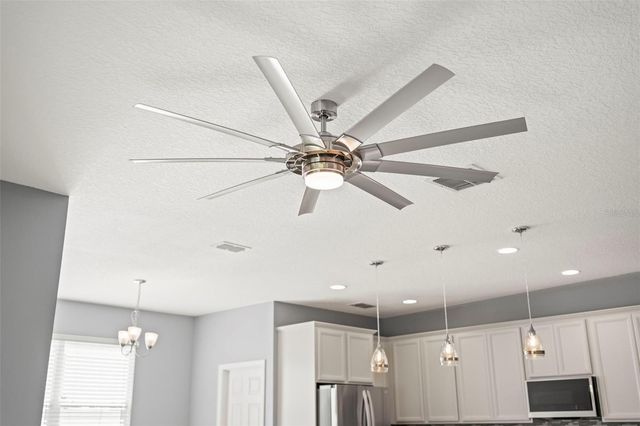 3261 BETHPAGE LOOP, Mount Dora, FL 32757