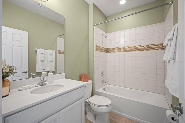 3261 BETHPAGE LOOP, Mount Dora, FL 32757