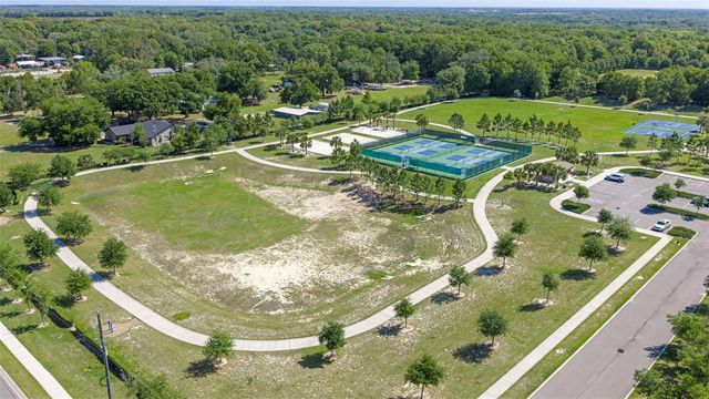 3261 BETHPAGE LOOP, Mount Dora, FL 32757