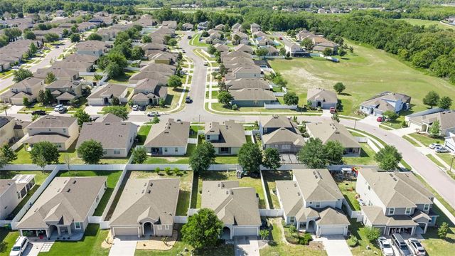 3261 BETHPAGE LOOP, Mount Dora, FL 32757