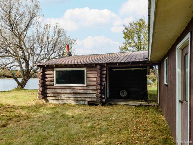 152 Jarvi Road, Crystal Falls, MI 49935