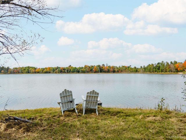 152 Jarvi Road, Crystal Falls, MI 49935