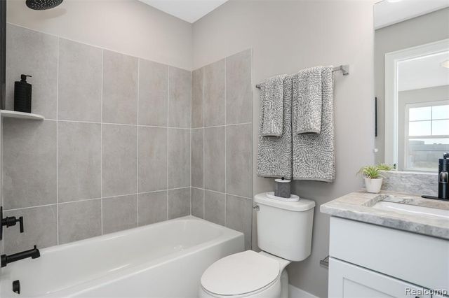 30017 Center Street 015, New Hudson, MI 48165