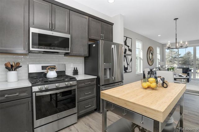 30017 Center Street 015, New Hudson, MI 48165