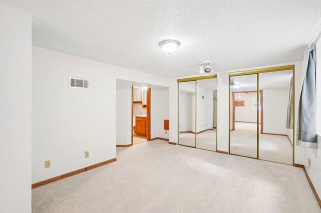 1072 Thomas Avenue, Saint Paul, MN 55104