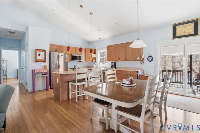 216 Cooke Ln, Bumpass, VA 23024