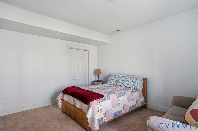 216 Cooke Ln, Bumpass, VA 23024