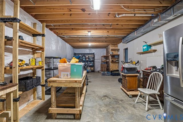 216 Cooke Ln, Bumpass, VA 23024