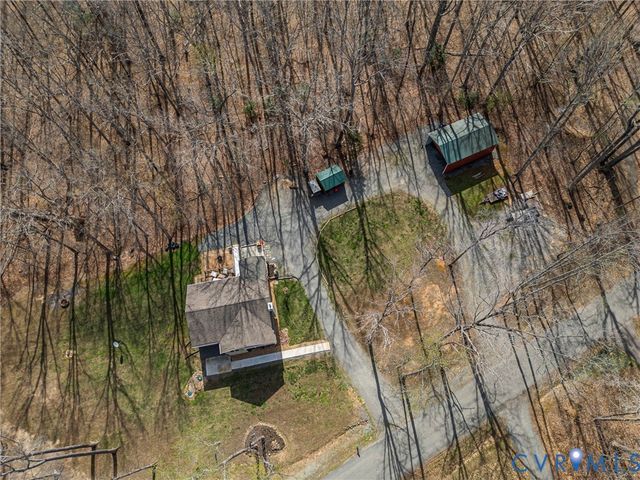 216 Cooke Ln, Bumpass, VA 23024