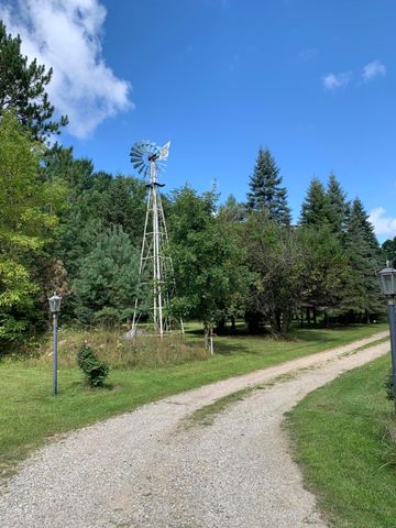 15070 Rapids Drive, Hersey, MI 49639