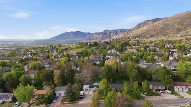 1630 E NAVAJO, Ogden, UT 84403