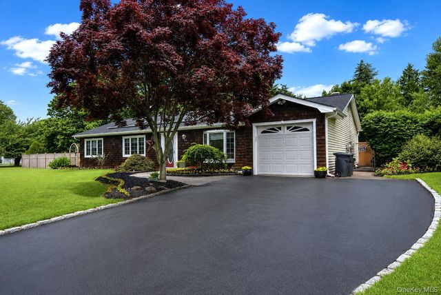 22 Puritan Avenue, Mount Sinai, NY 11766