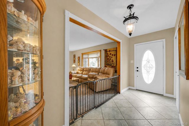 22 Puritan Avenue, Mount Sinai, NY 11766
