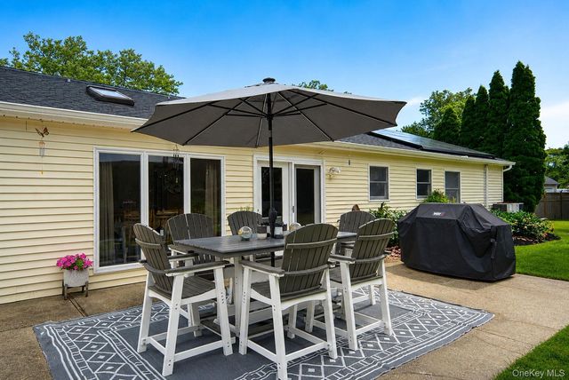22 Puritan Avenue, Mount Sinai, NY 11766