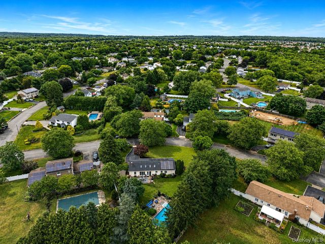 22 Puritan Avenue, Mount Sinai, NY 11766