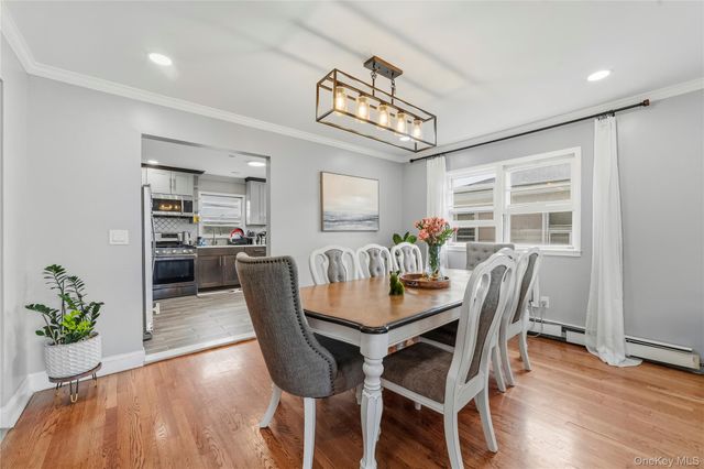 21 Bryn Mawr Place, Yonkers, NY 10701