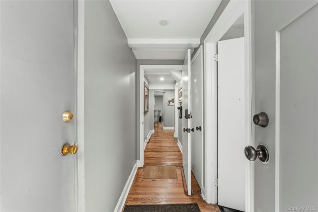 21 Bryn Mawr Place, Yonkers, NY 10701