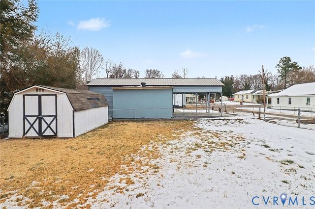 129 Seaboard St, Petersburg, VA 23803