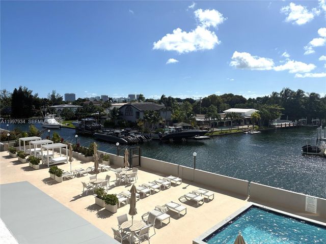 2500 NE 135th St B506, North Miami, FL 33181