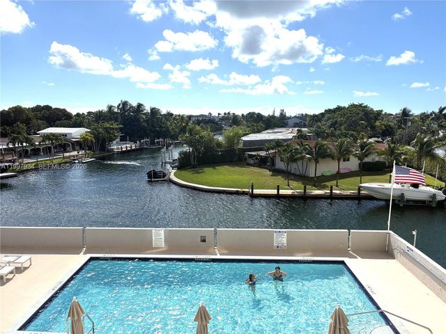 2500 NE 135th St B506, North Miami, FL 33181