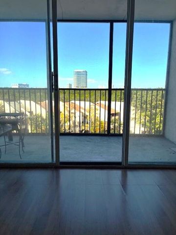 2500 NE 135th St B506, North Miami, FL 33181