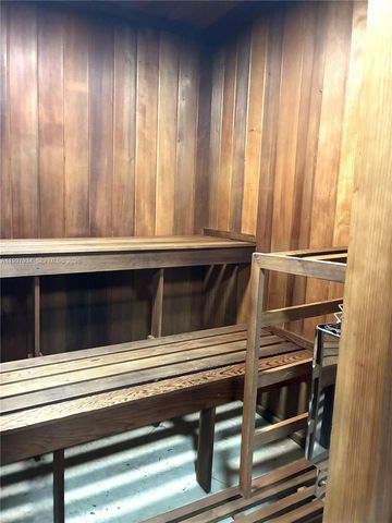 2500 NE 135th St B506, North Miami, FL 33181