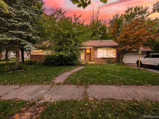 794 Patterson Court, Inkster, MI 48141