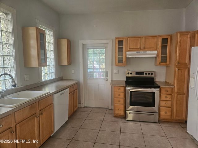 1425 SILVER Street, Jacksonville, FL 32206