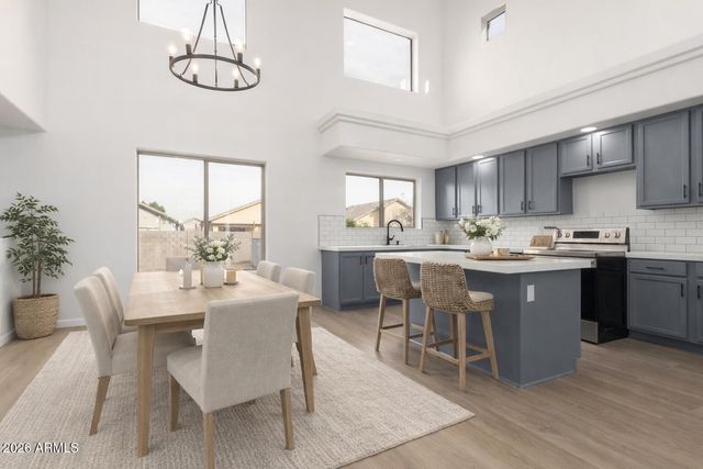 7910 W HESS Avenue, Phoenix, AZ 85043