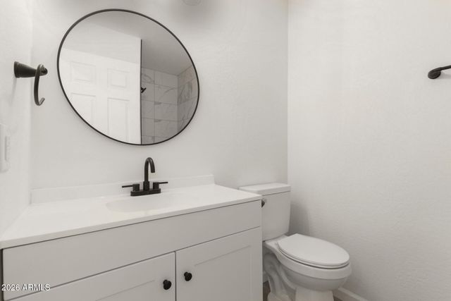 7910 W HESS Avenue, Phoenix, AZ 85043