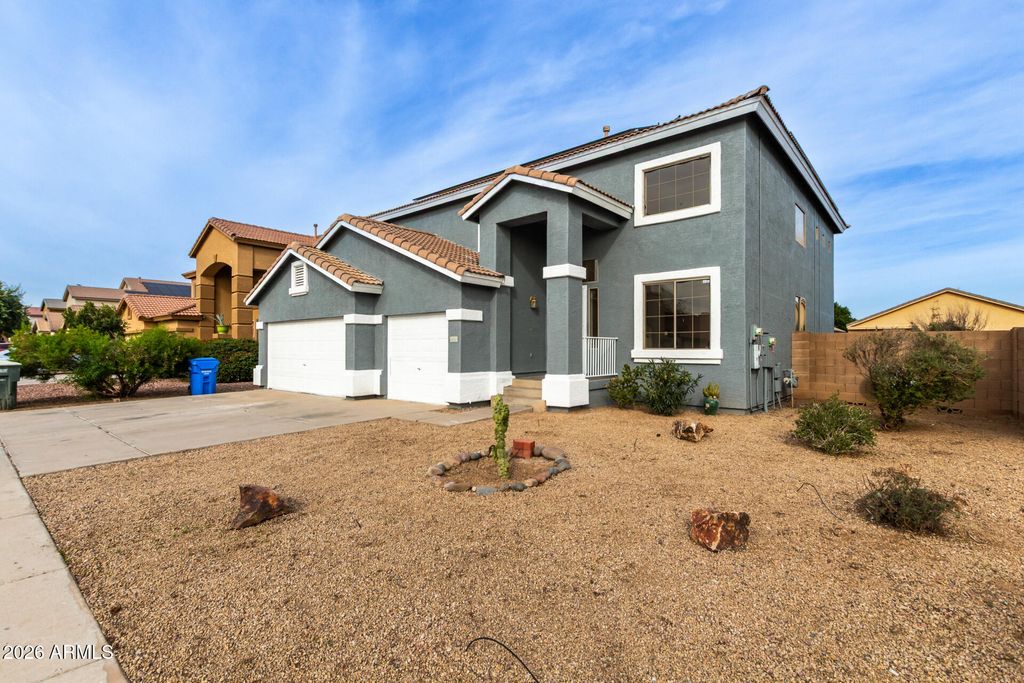 7910 W HESS Avenue, Phoenix, AZ 85043