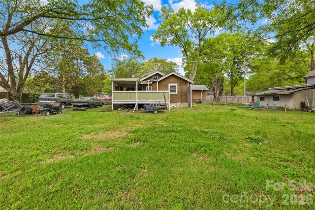 8035 Pleasant Grove Road, Charlotte, NC 28216
