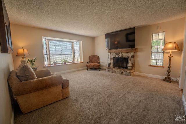 4008 Barbara Avenue, Bakersfield, CA 93309