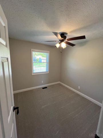 4900 Caprice Drive, Middletown, OH 45044