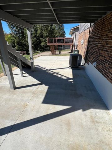 4900 Caprice Drive, Middletown, OH 45044