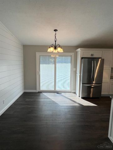 4900 Caprice Drive, Middletown, OH 45044