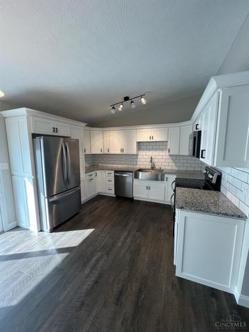 4900 Caprice Drive, Middletown, OH 45044