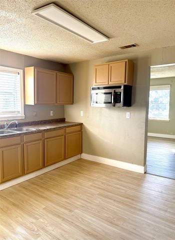 2022 Leroy Road, Dallas, TX 75217