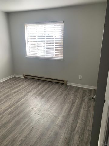 718 Santa Alicia Dr, Rohnert Park, CA 94928