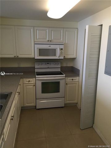 1 Glen Royal Parkway 1404, Miami, FL 33125