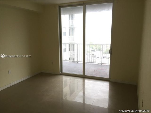 1 Glen Royal Parkway 1404, Miami, FL 33125